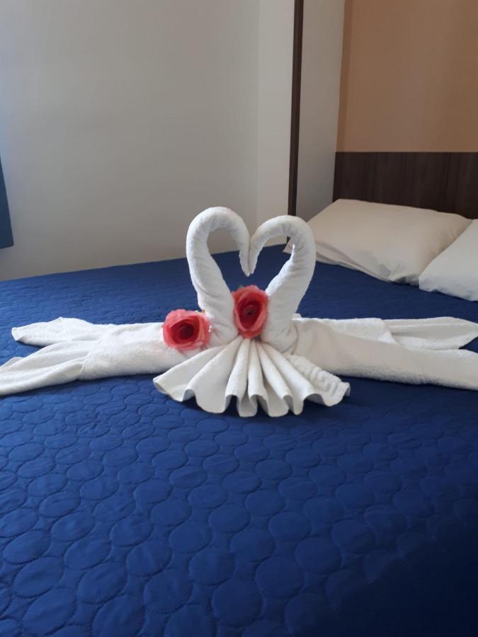 Hostal Urpi-Oklahoma Reus Zewnętrze zdjęcie