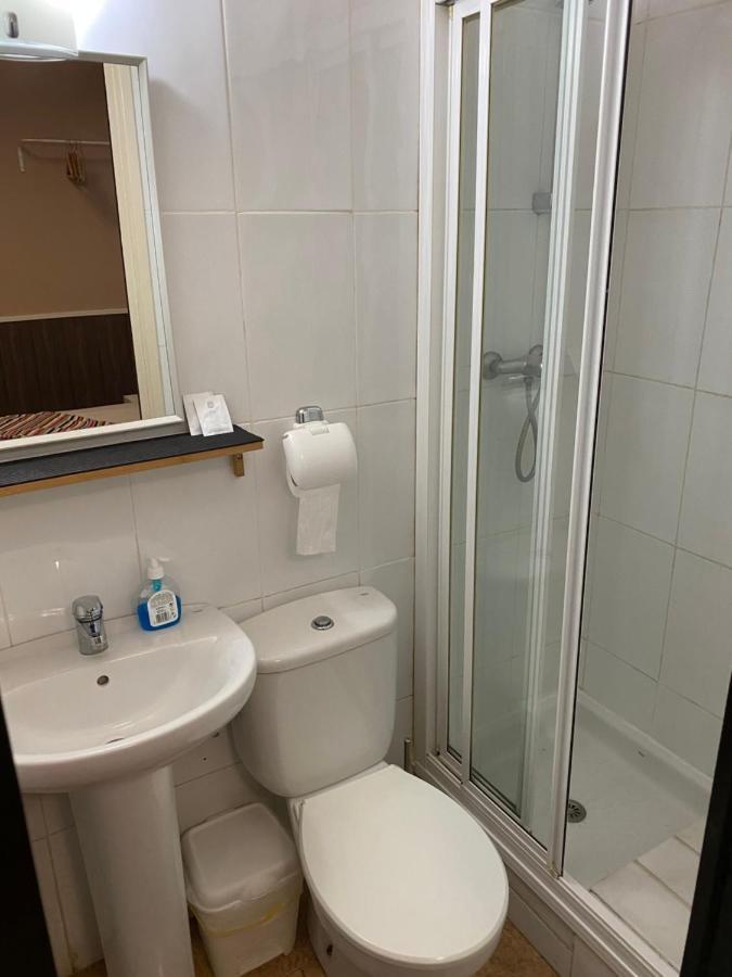 Hostal Urpi-Oklahoma Reus Zewnętrze zdjęcie